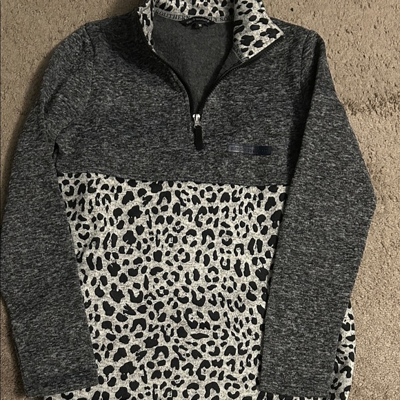 Simply Southern Gray and Black Leopard Print Sweatshirt - Picture 1 of 1
